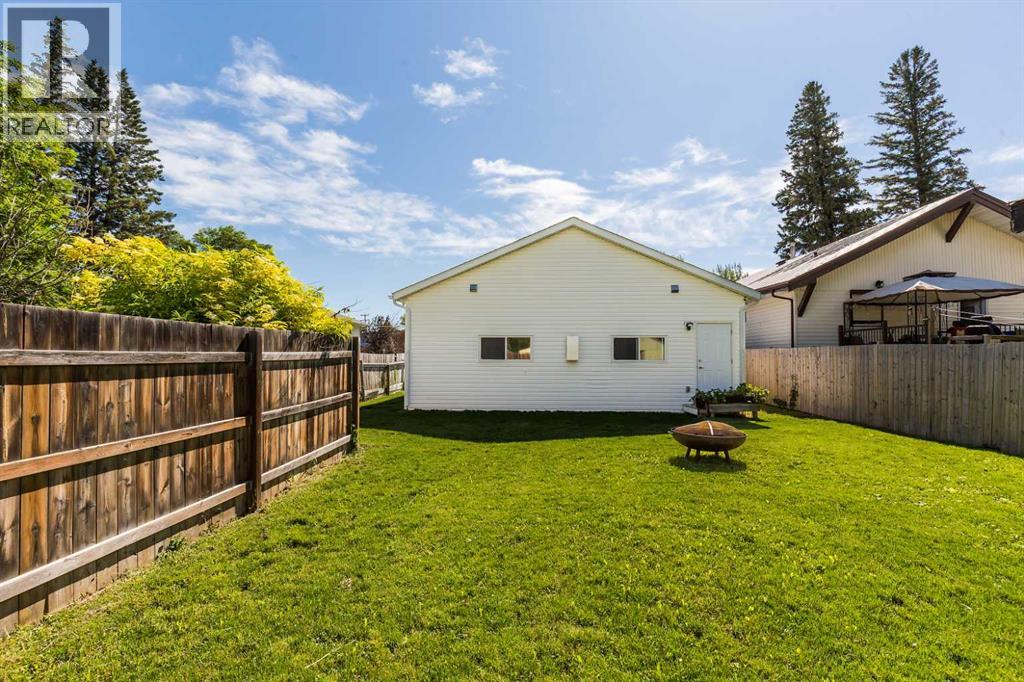 116 S 1 Street W - 35