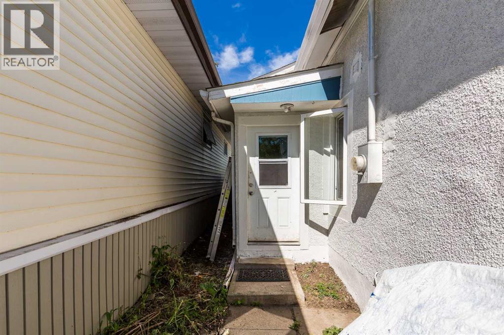116 S 1 Street W - 31