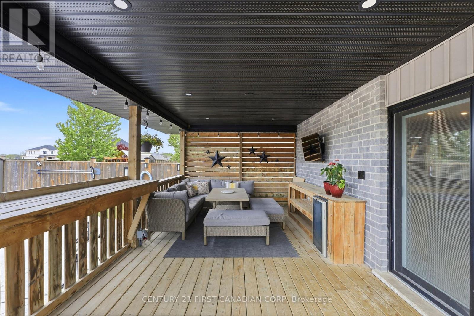12 GLENWOOD STREET - 35