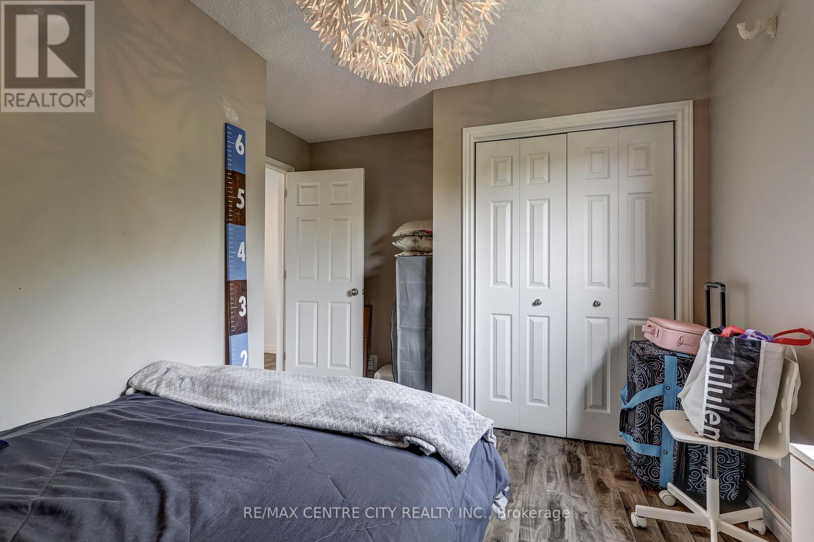 15 SCHREYER DRIVE - Image 30