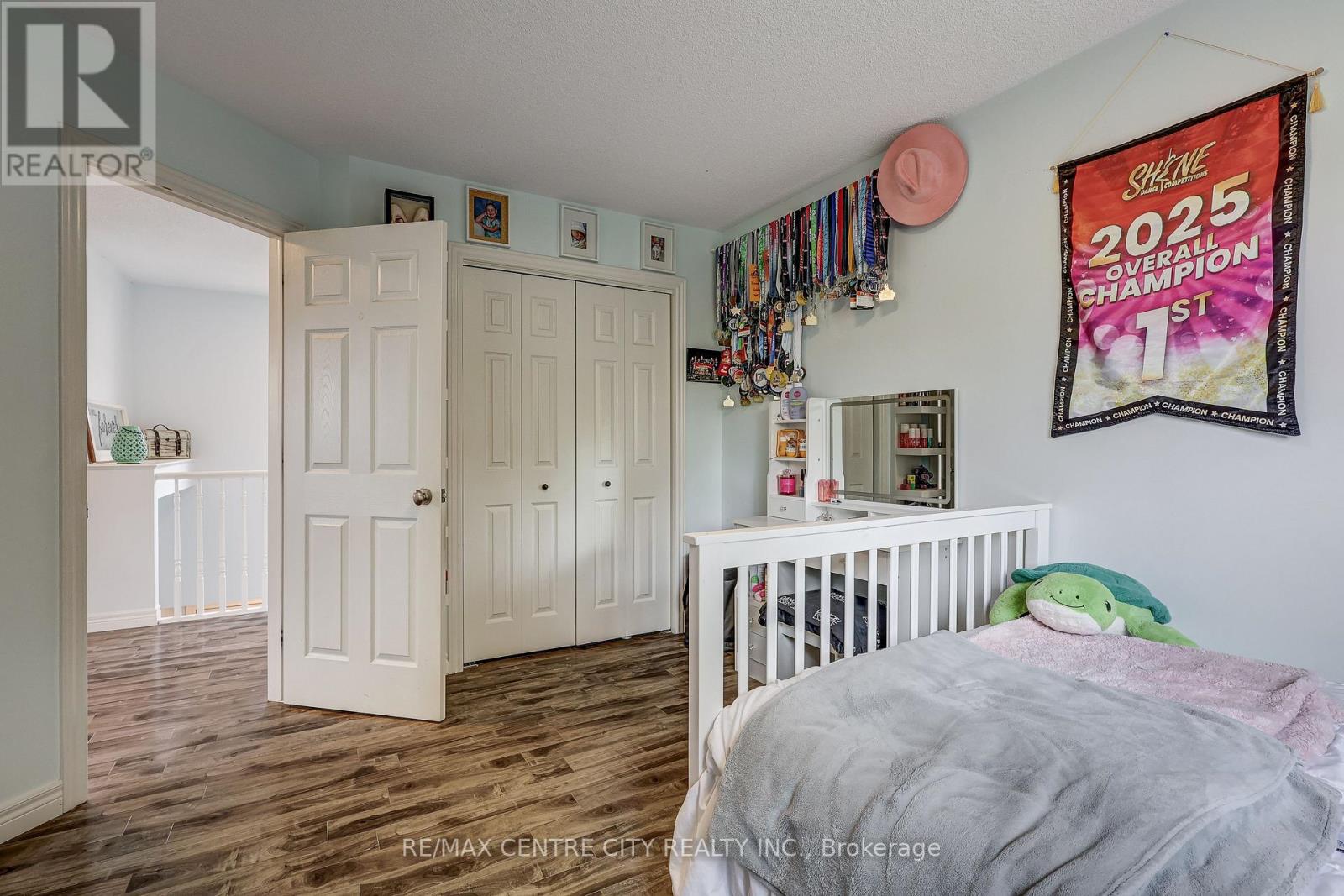 15 SCHREYER DRIVE - Image 32