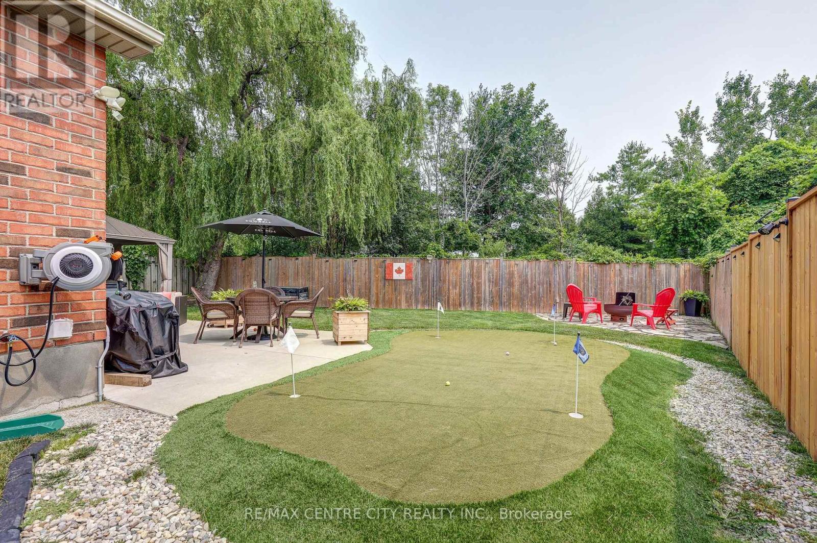 15 SCHREYER DRIVE - Image 45