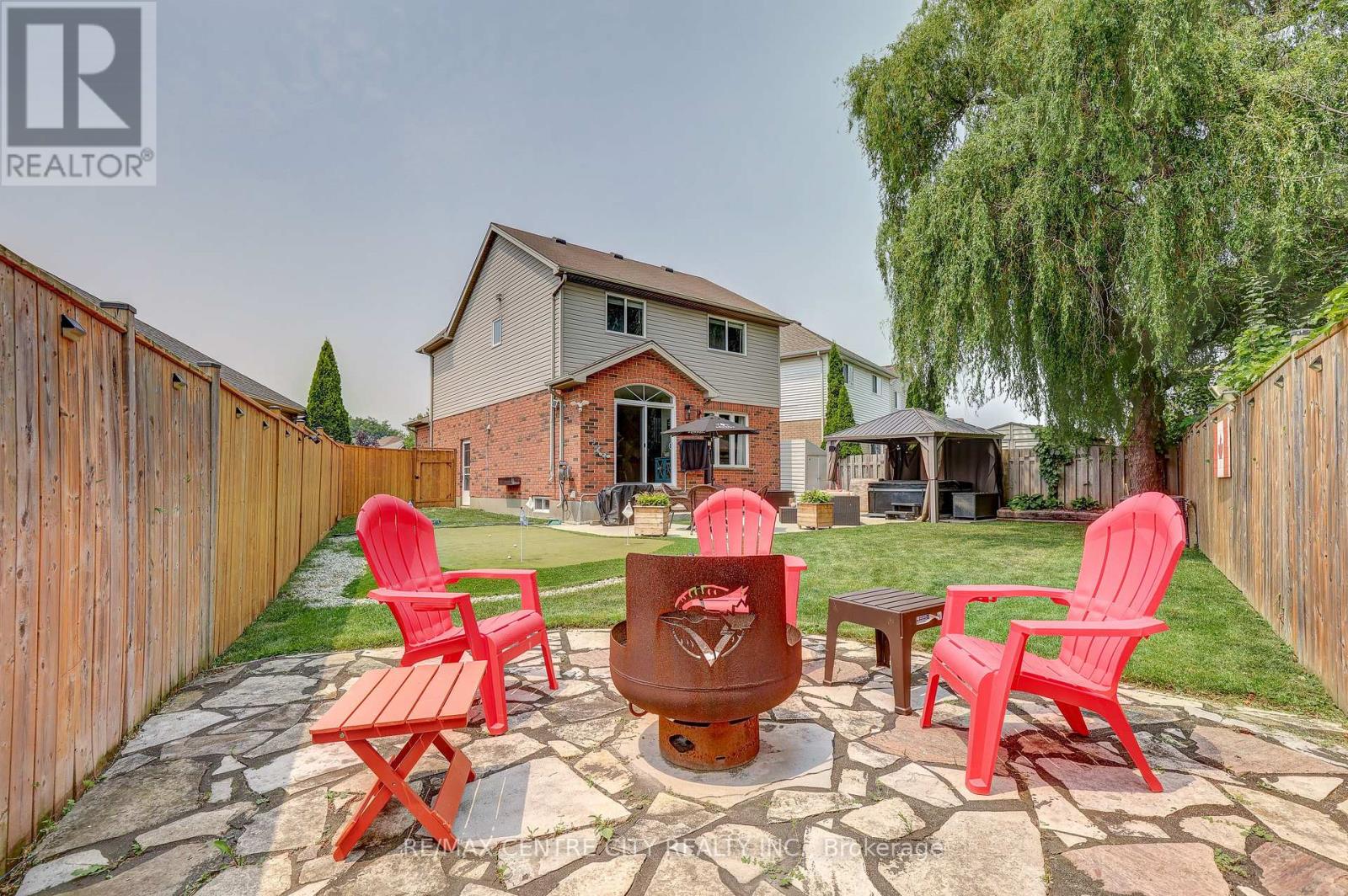 15 SCHREYER DRIVE - Image 46