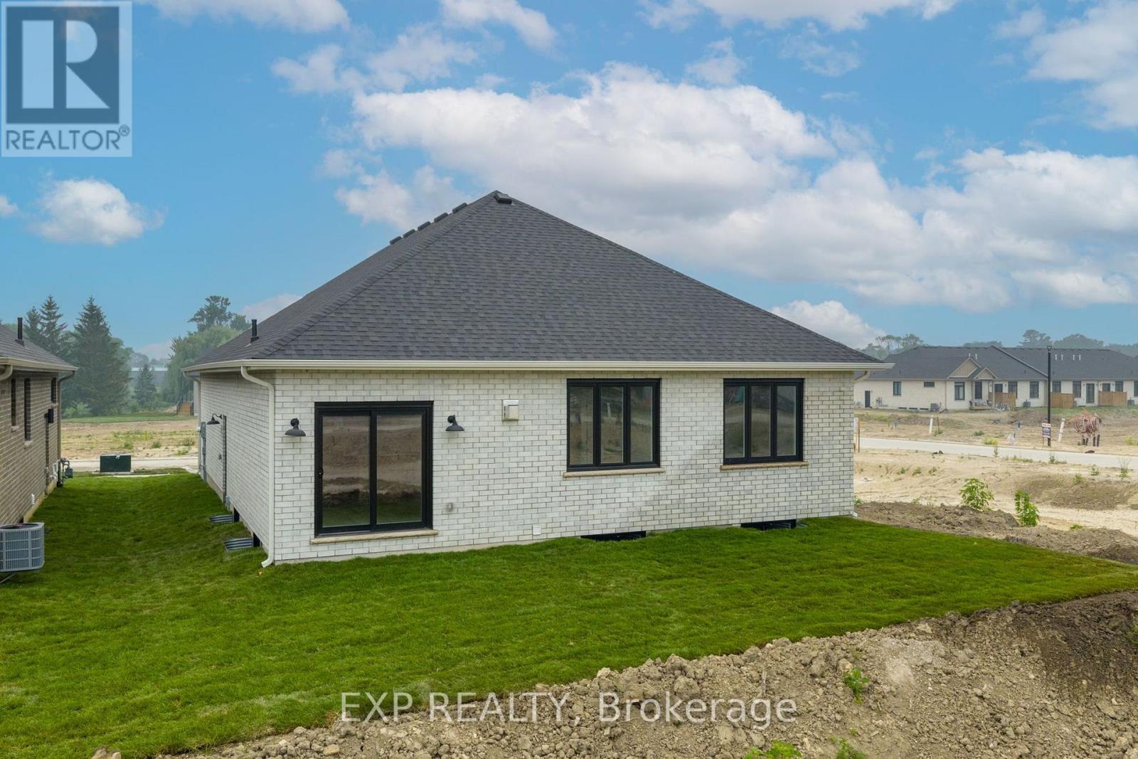 73 DEARING DRIVE - 36
