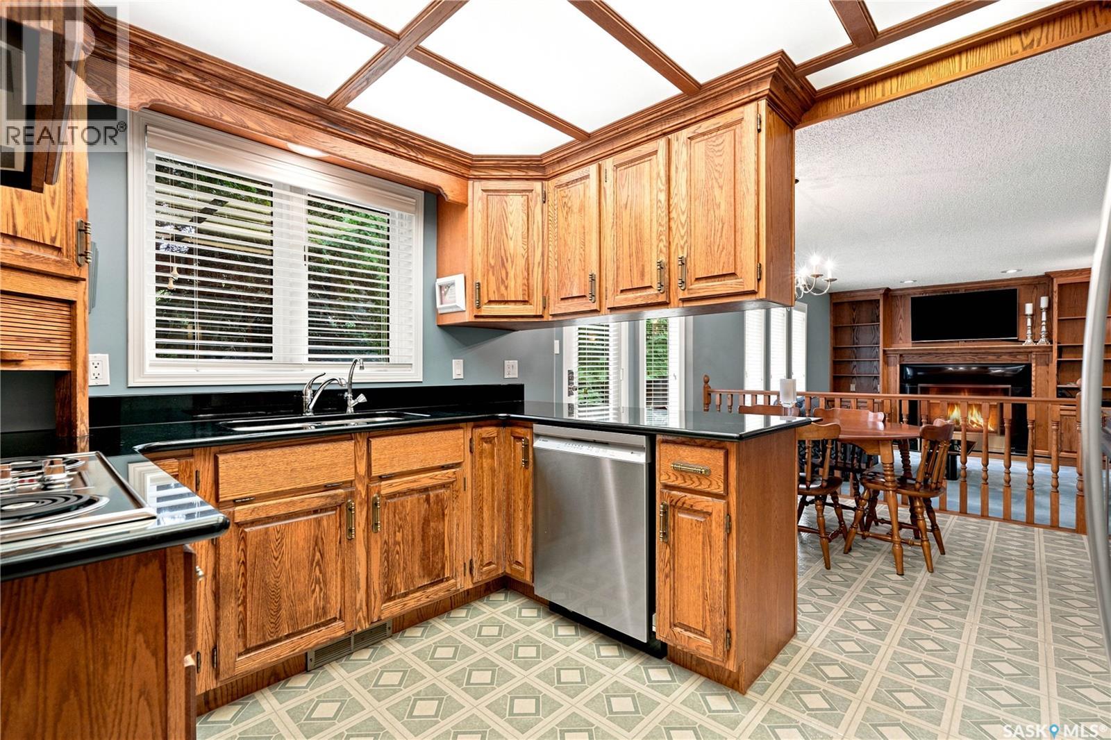 711 Whitewood COURT - Image 12