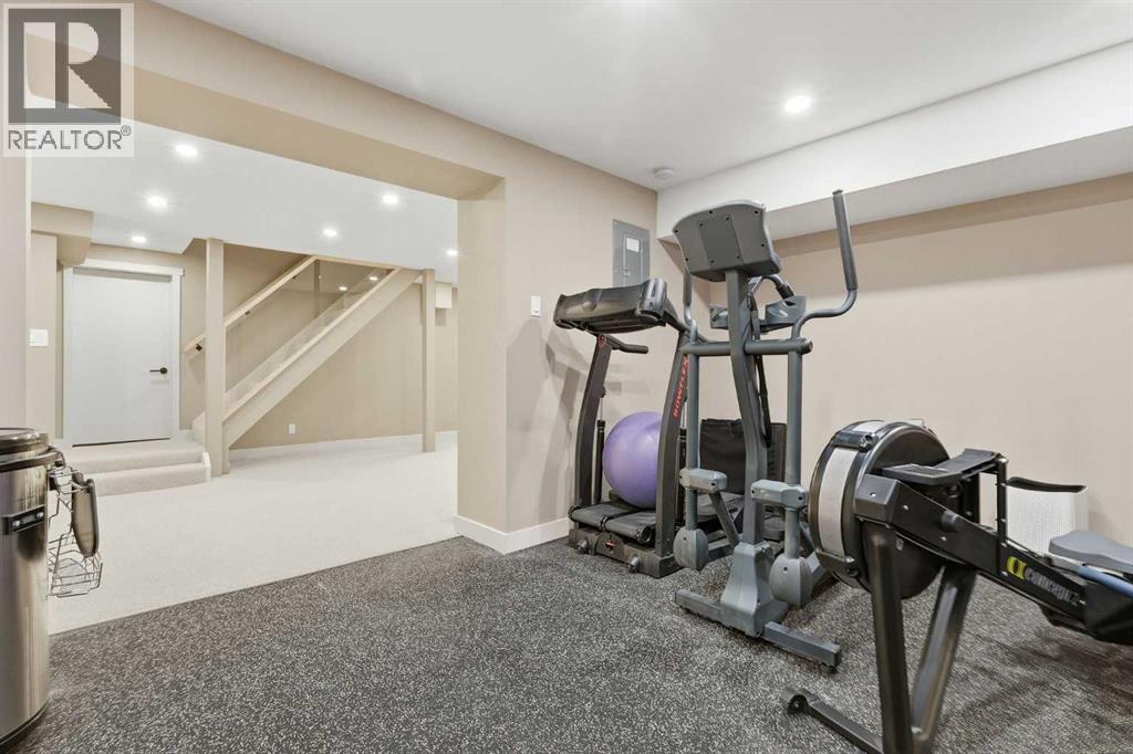 349 Capri Avenue NW - 36