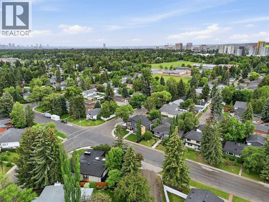 349 Capri Avenue NW - 48