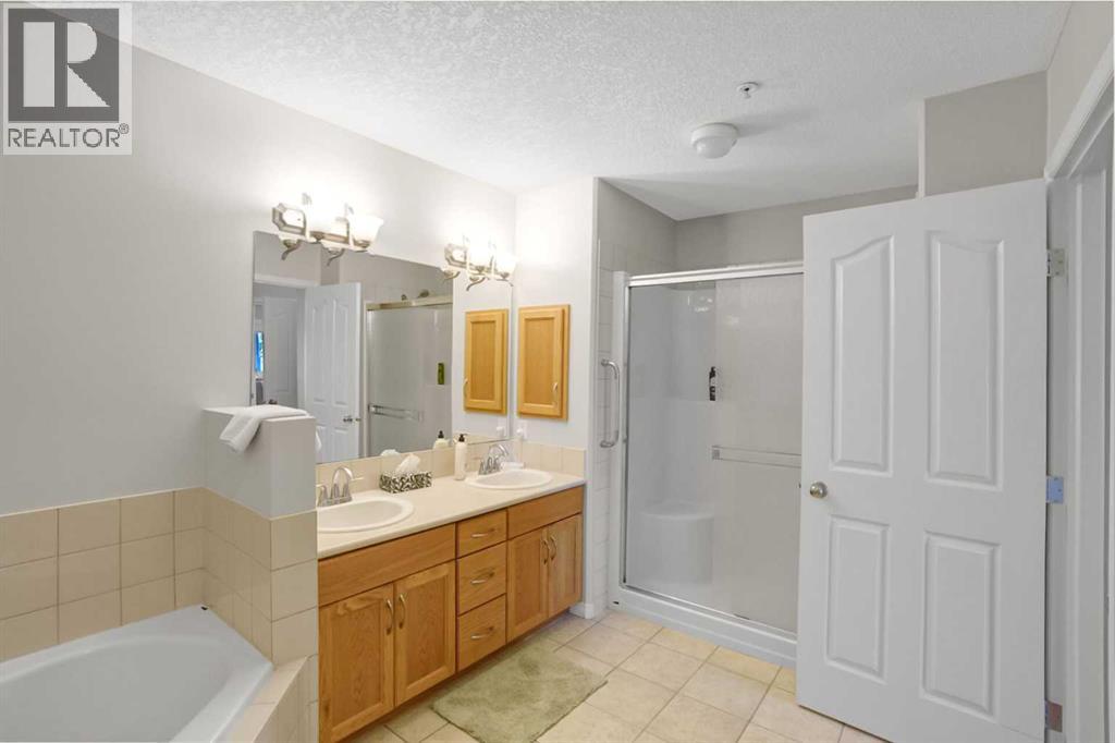 #110 60 Sierra Morena Landing SW - 22