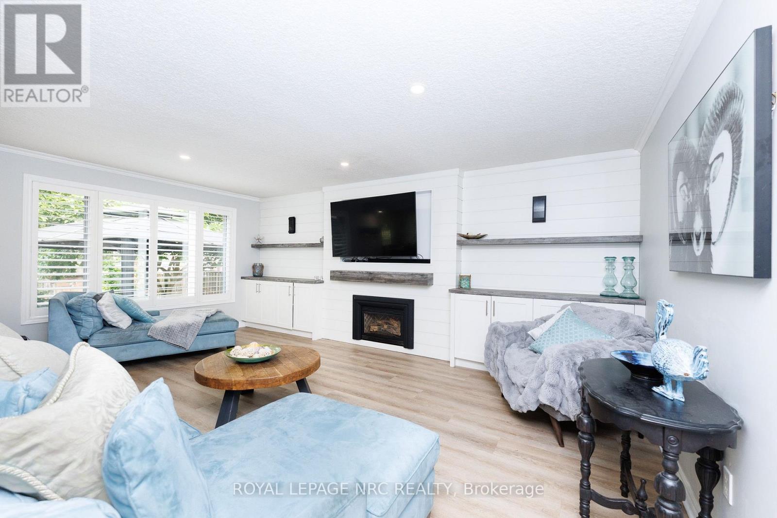 3 GREENVALE COURT - Image 25
