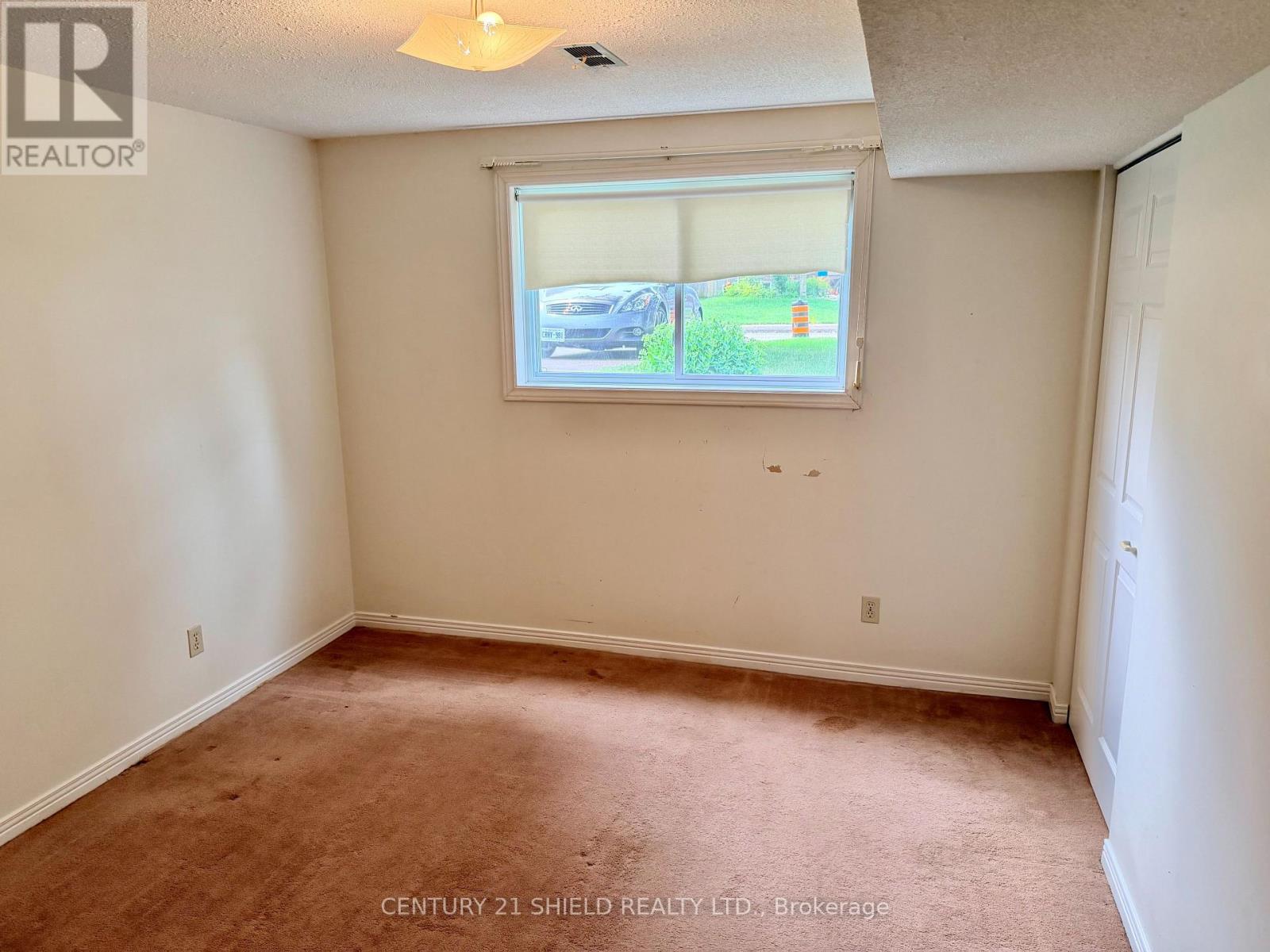 241 SARAH STREET - 17