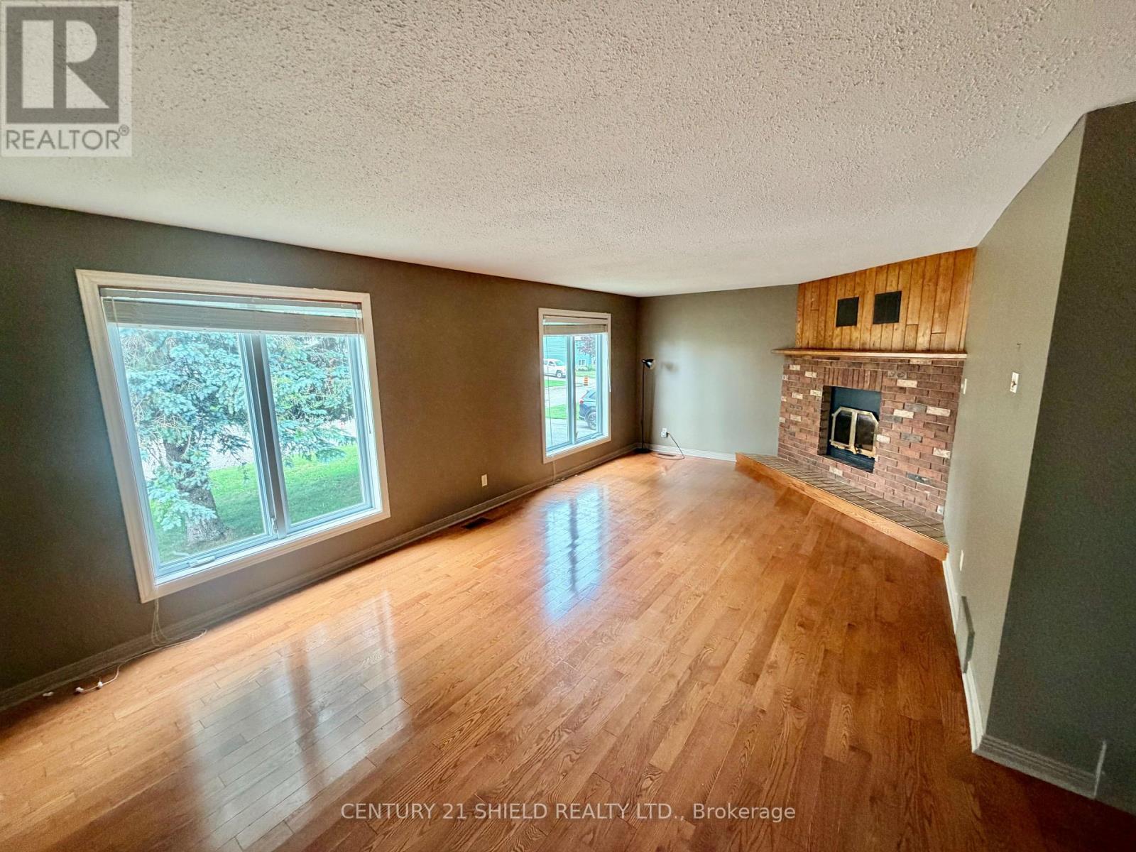 241 SARAH STREET - 3