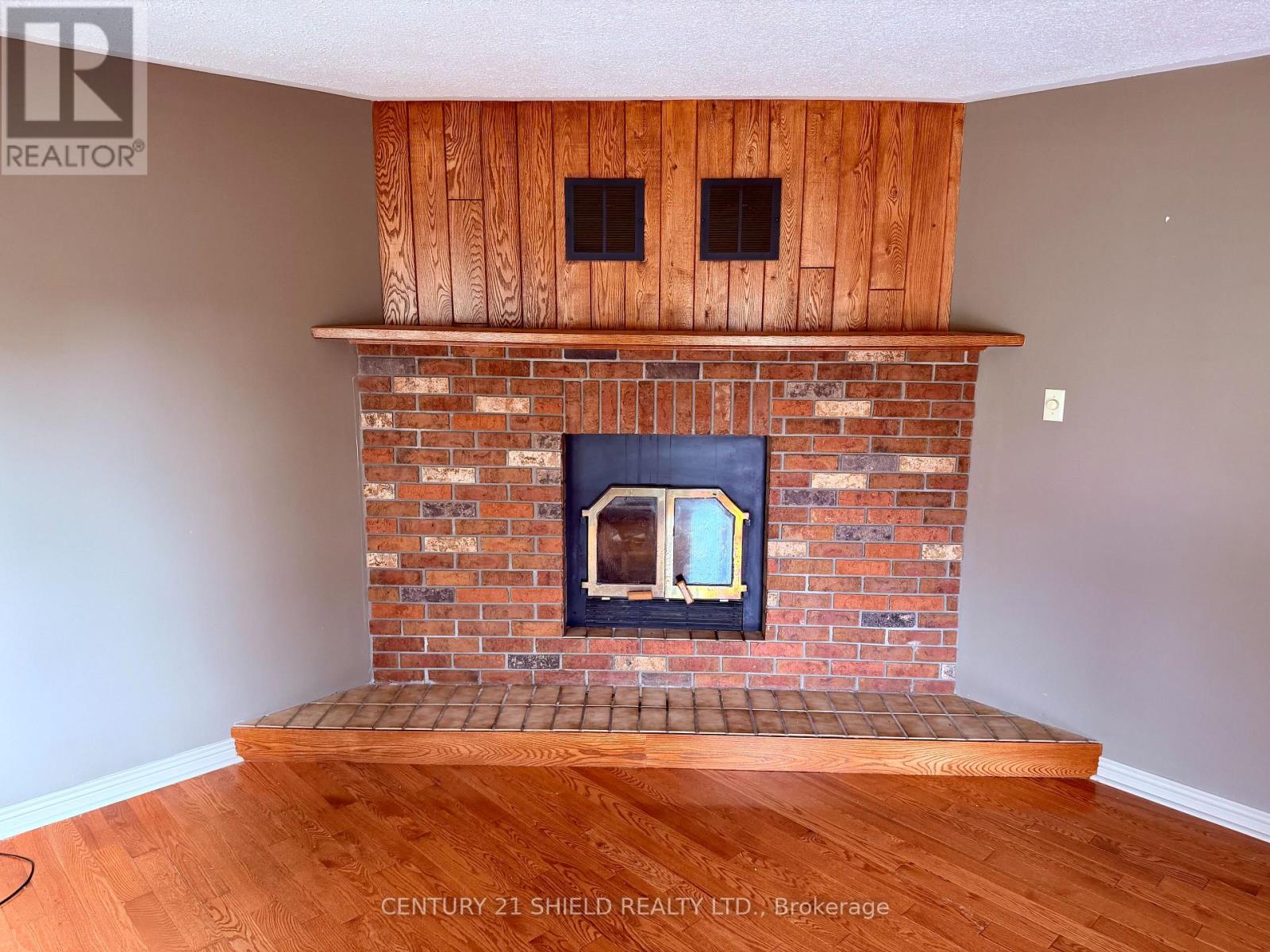 241 SARAH STREET - 4