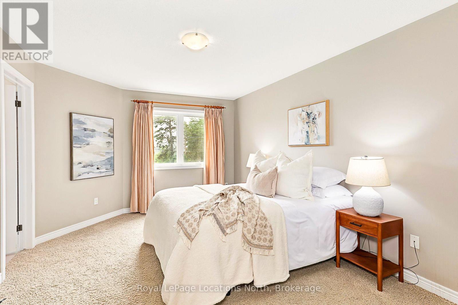 88 ROBERTSON STREET - 18