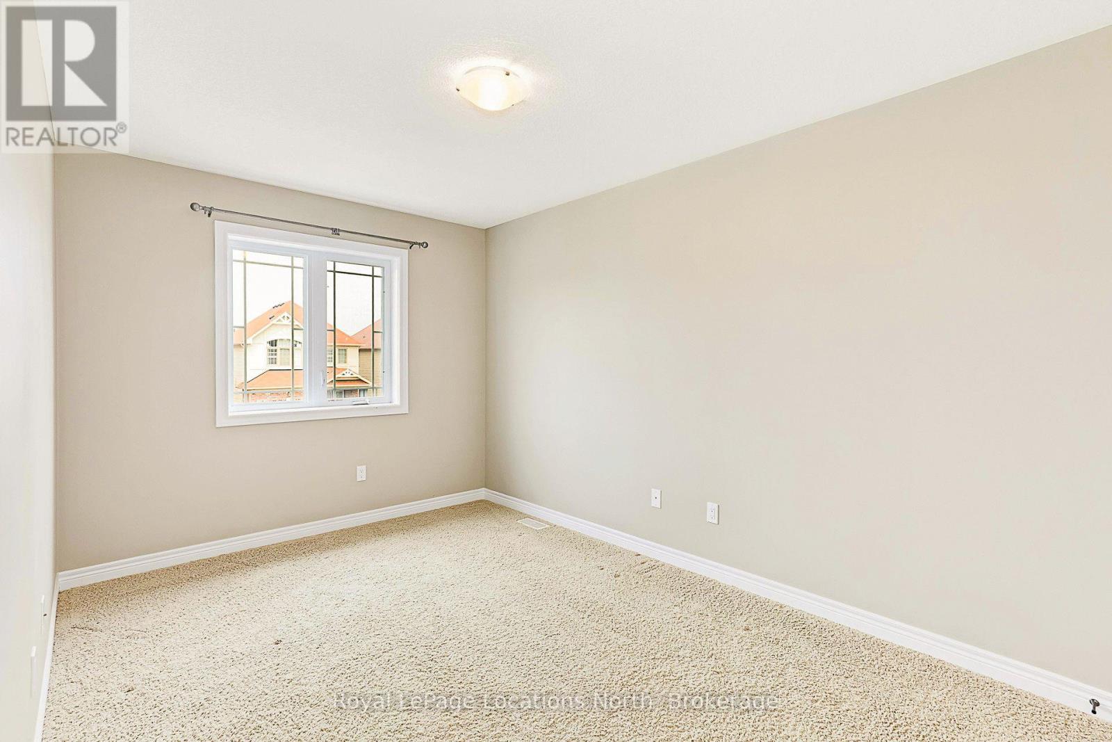 88 ROBERTSON STREET - 26