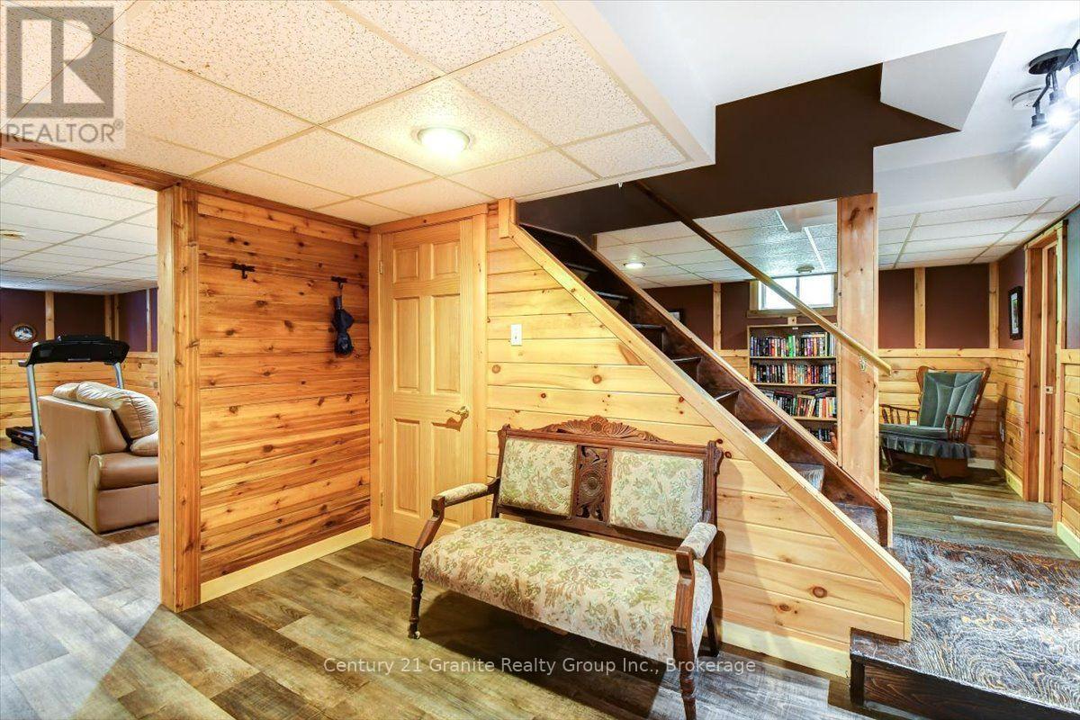 1132 IRISH LINE ROAD - 32
