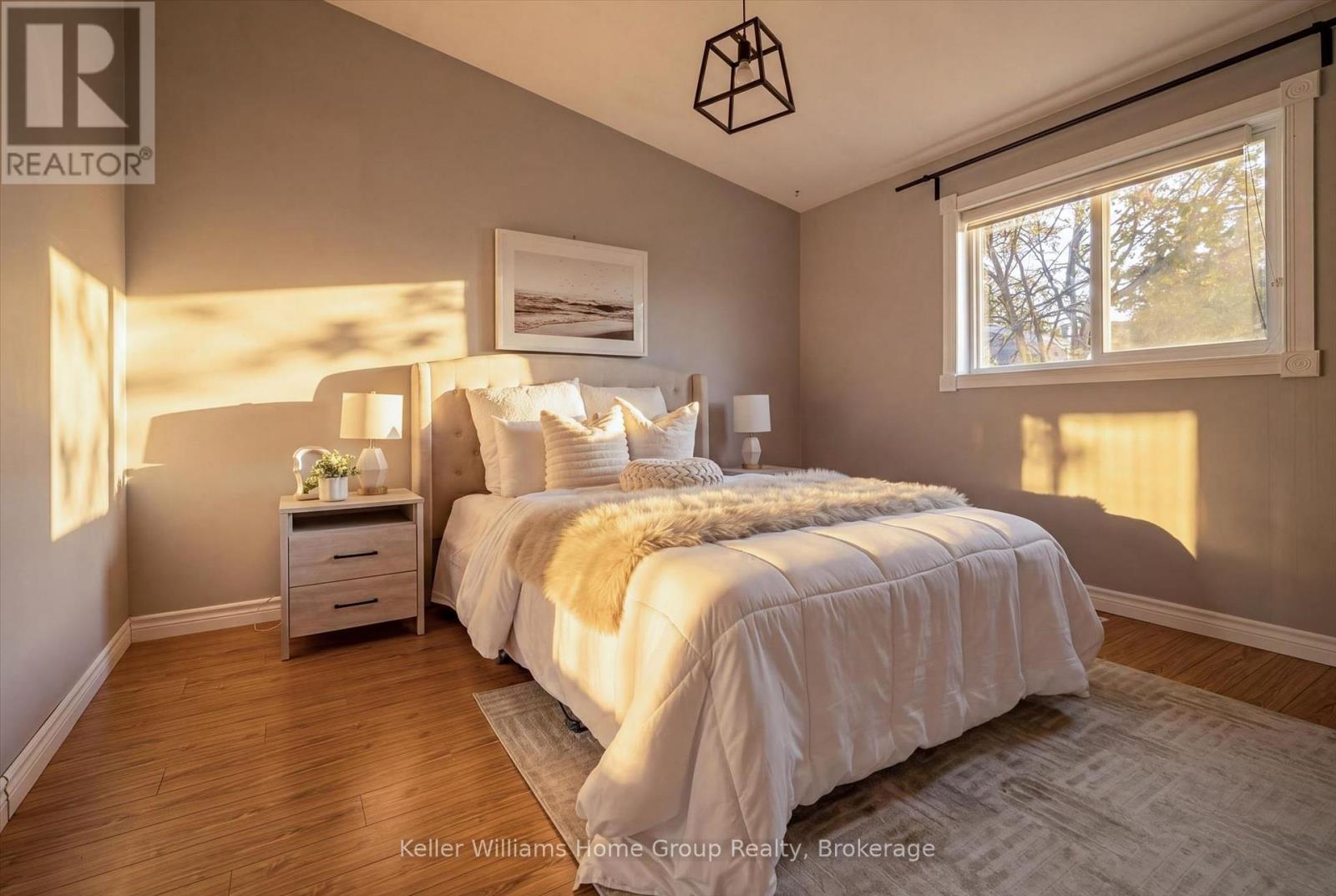 490 GARAFRAXA STREET E - 6