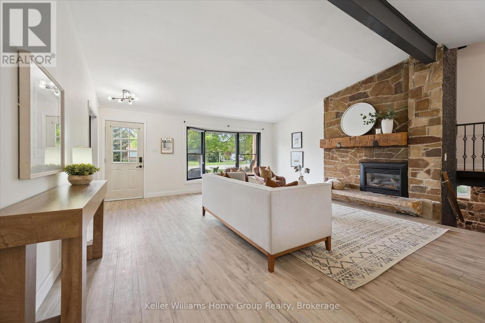 490 GARAFRAXA STREET E - 9