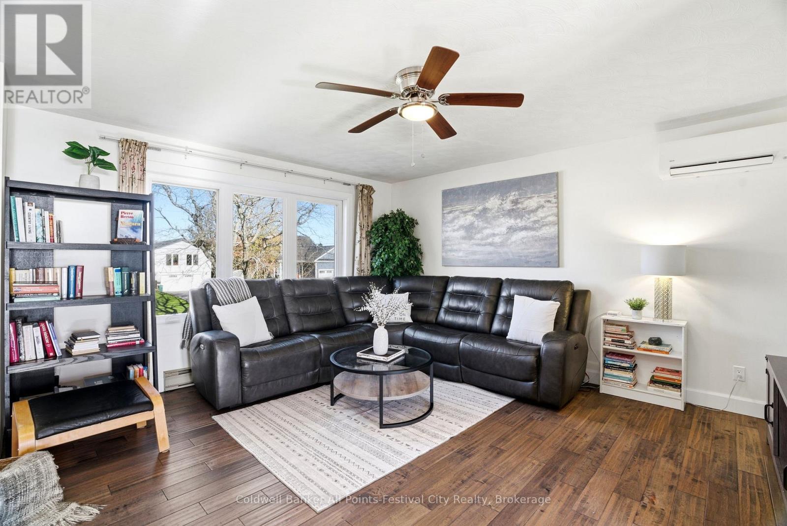 306 LAKESIDE DRIVE - 10