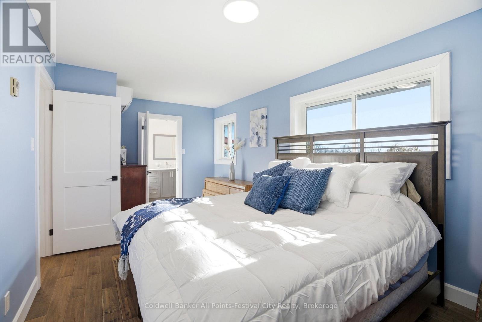 306 LAKESIDE DRIVE - 23