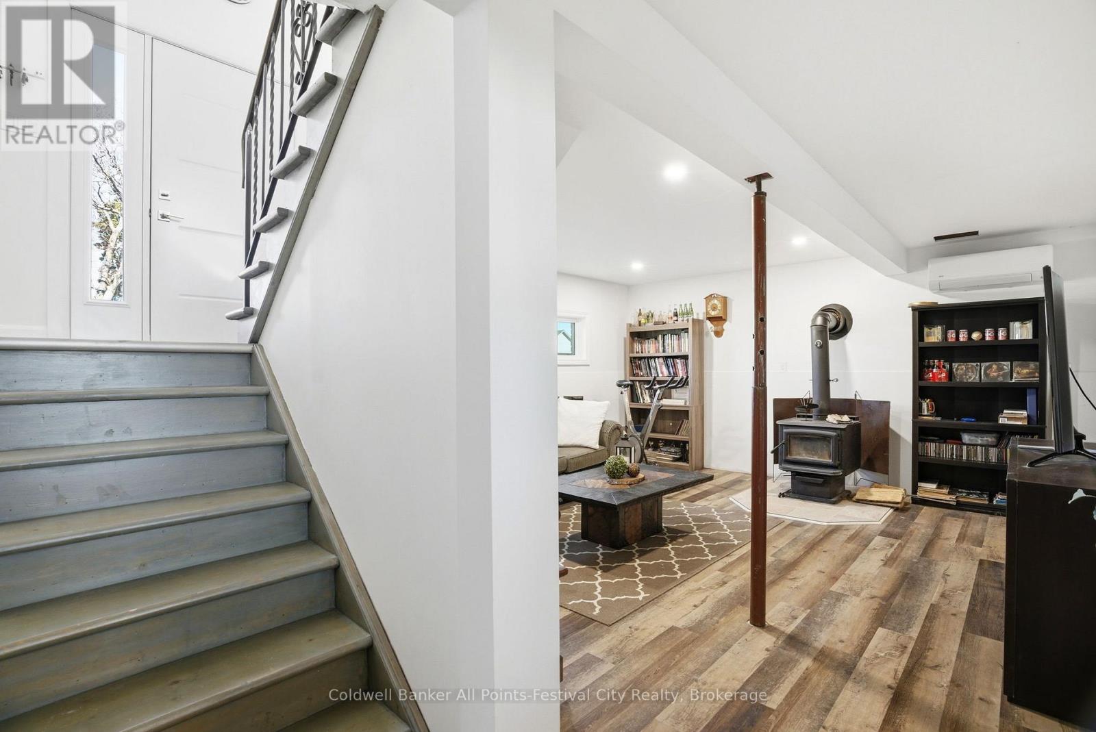 306 LAKESIDE DRIVE - 25