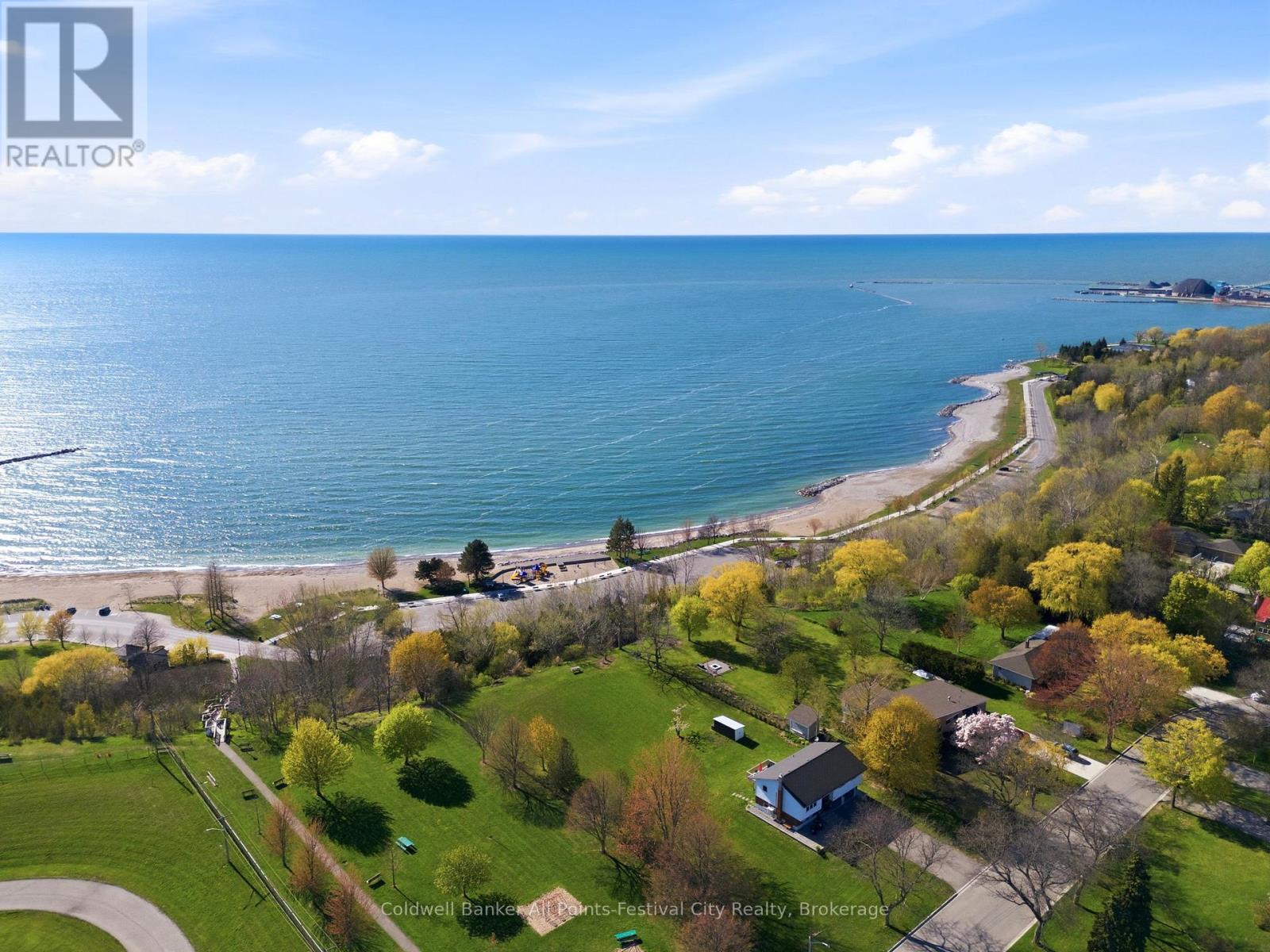 306 LAKESIDE DRIVE - 44