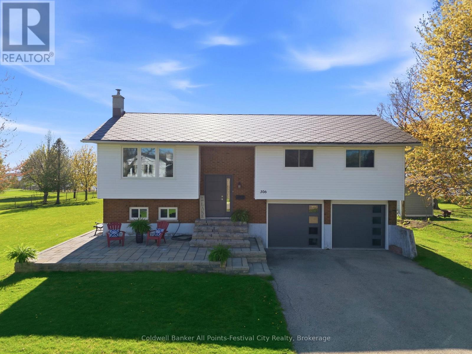 306 LAKESIDE DRIVE - 5