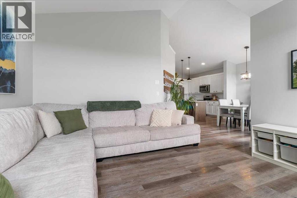 13425 104 A Street - 11