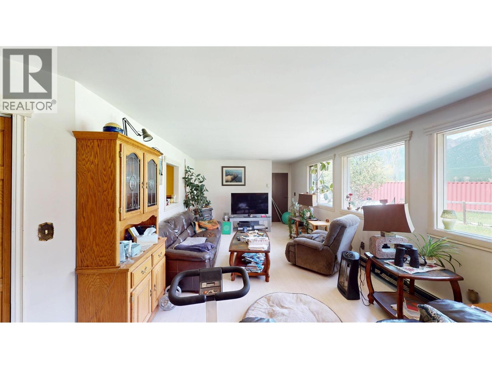 2325 Wardner Fort Steele Road - 13