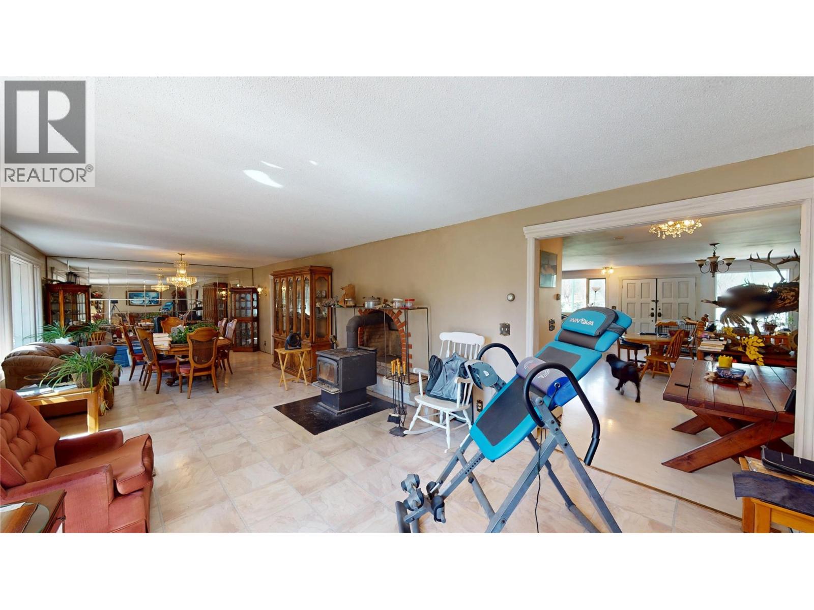 2325 Wardner Fort Steele Road - 24