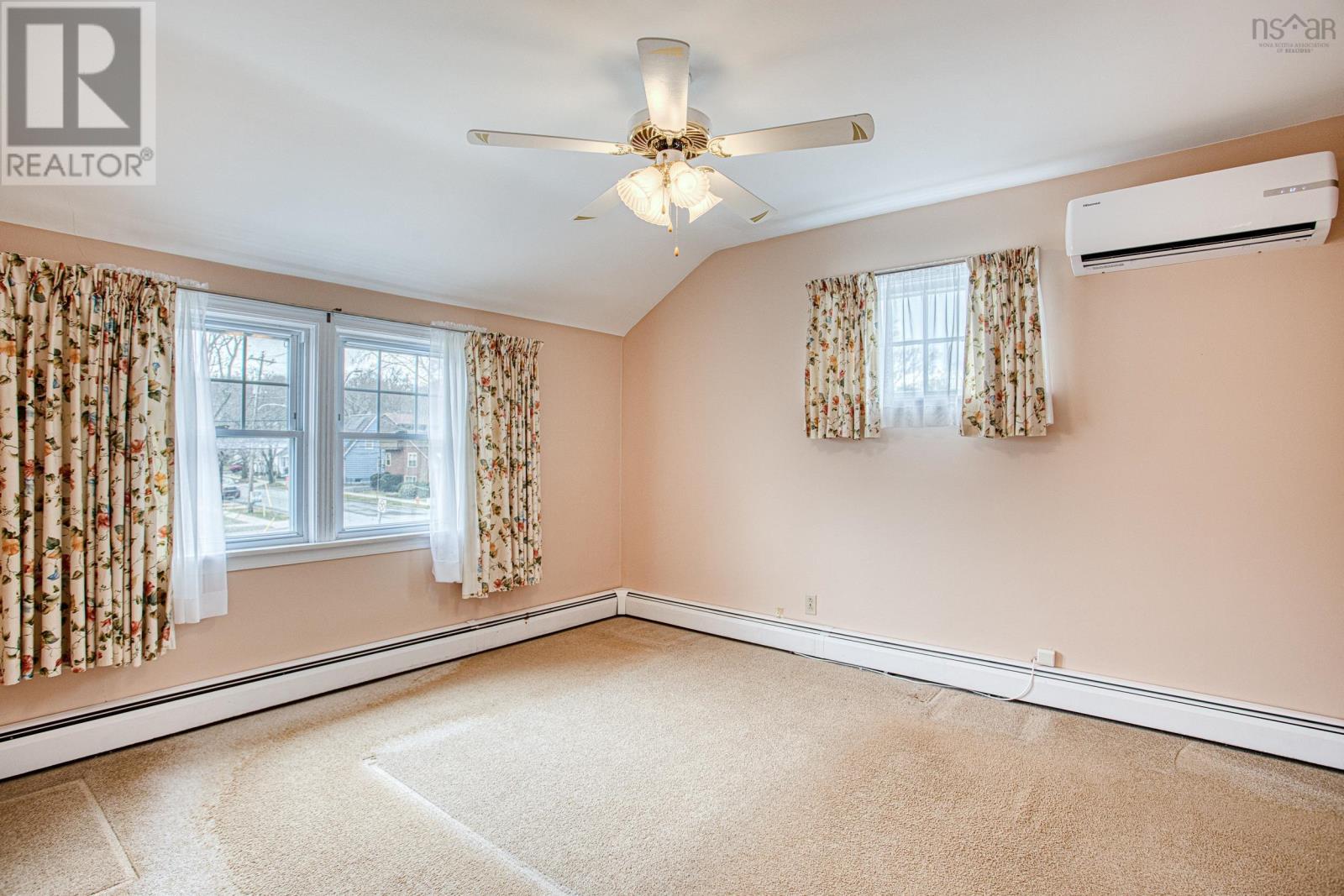 3058 Connaught Avenue - 30