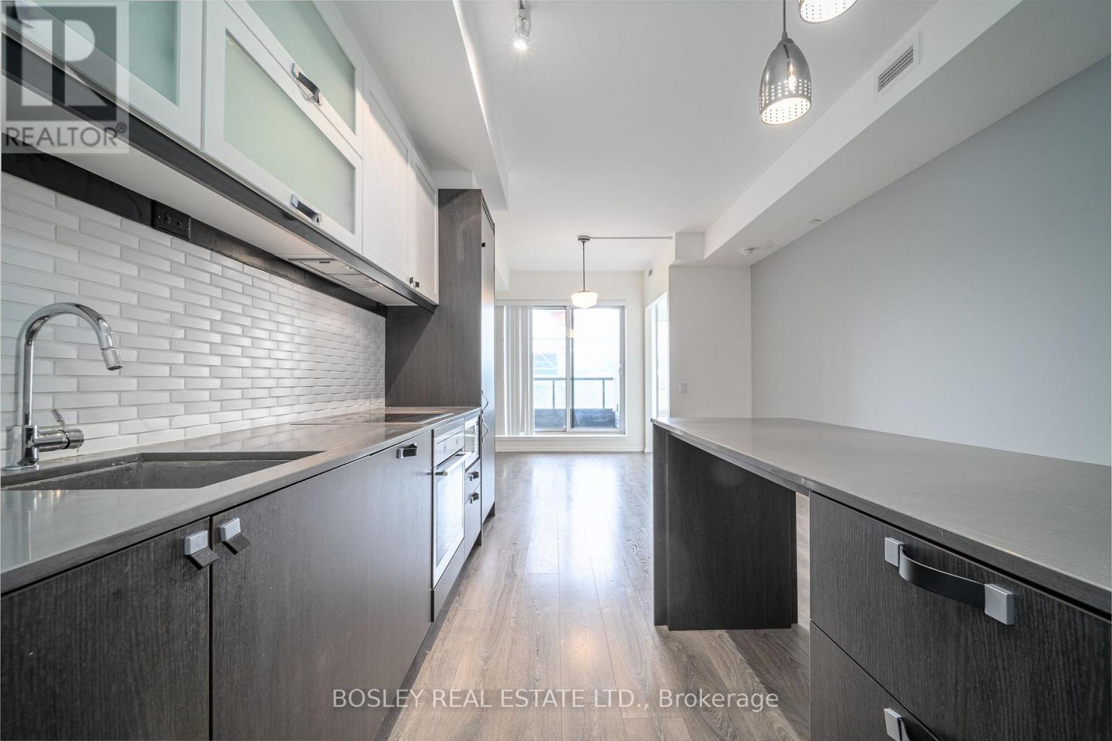 #314 783 BATHURST STREET - 10