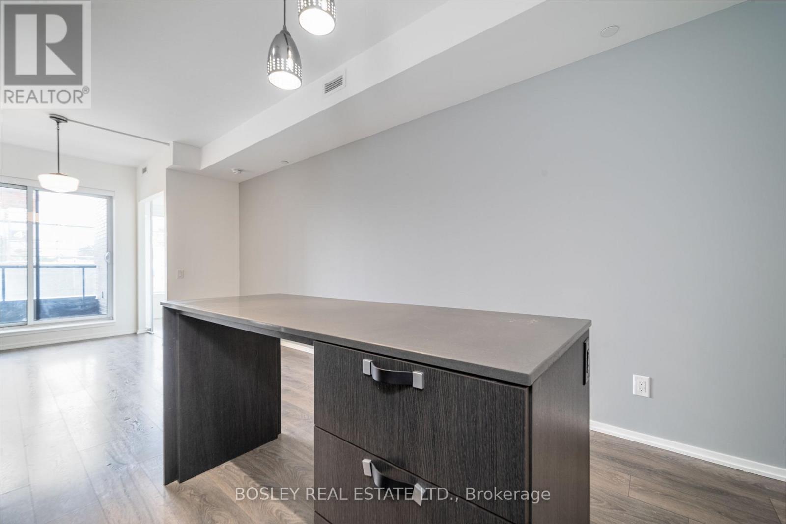 #314 783 BATHURST STREET - 11