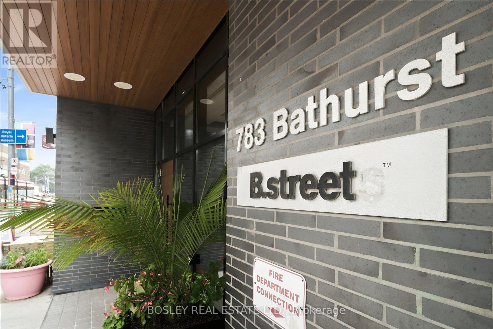 #314 783 BATHURST STREET - 2