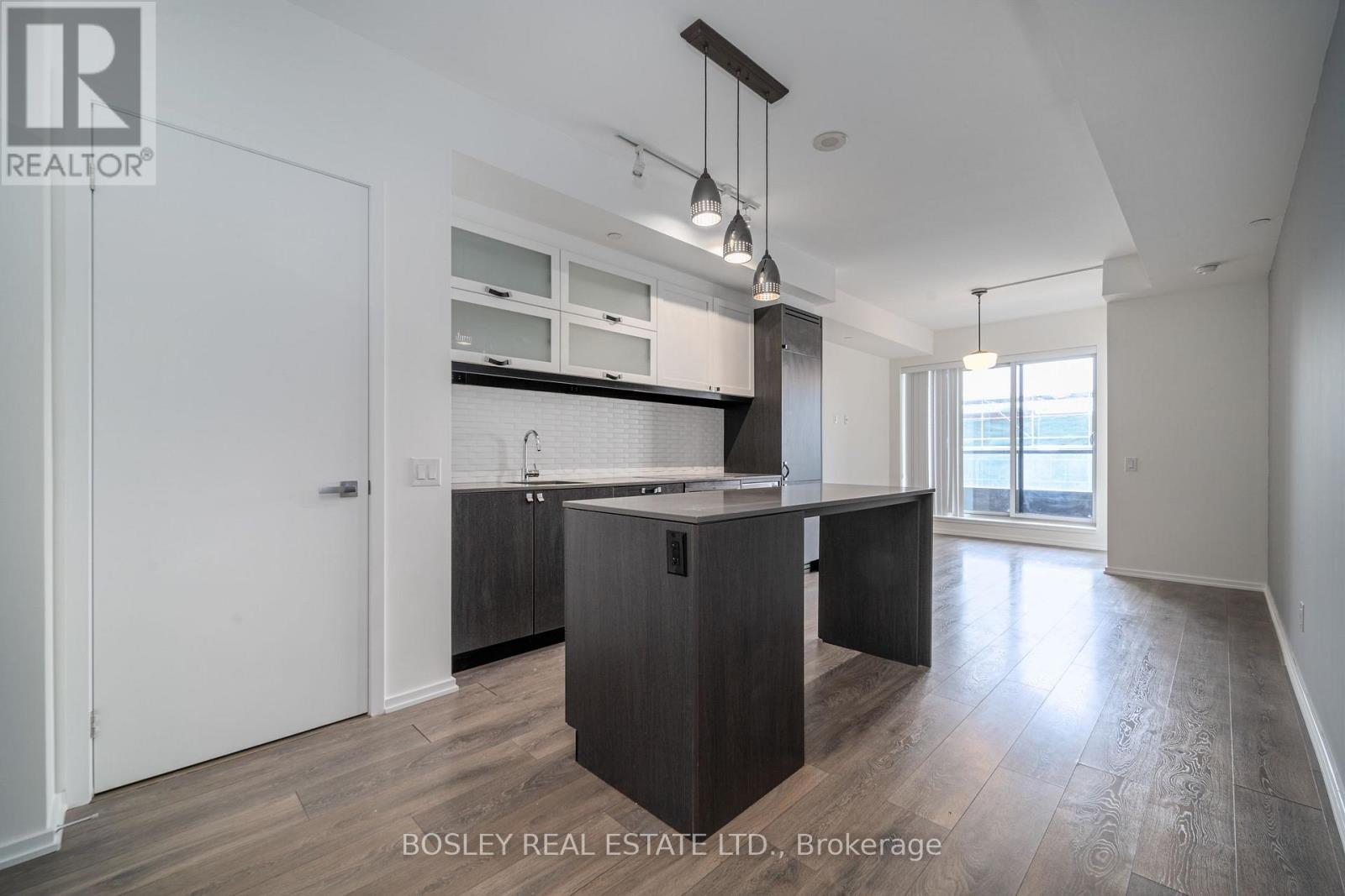 #314 783 BATHURST STREET - 3