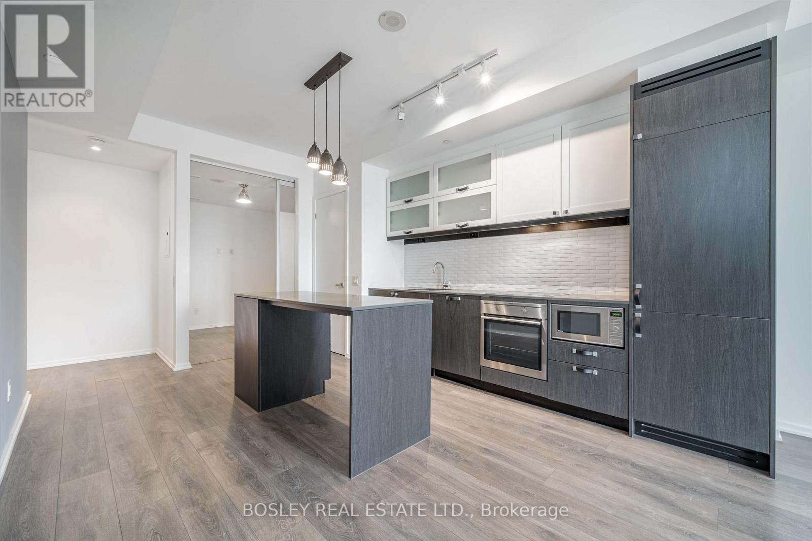 #314 783 BATHURST STREET - 6