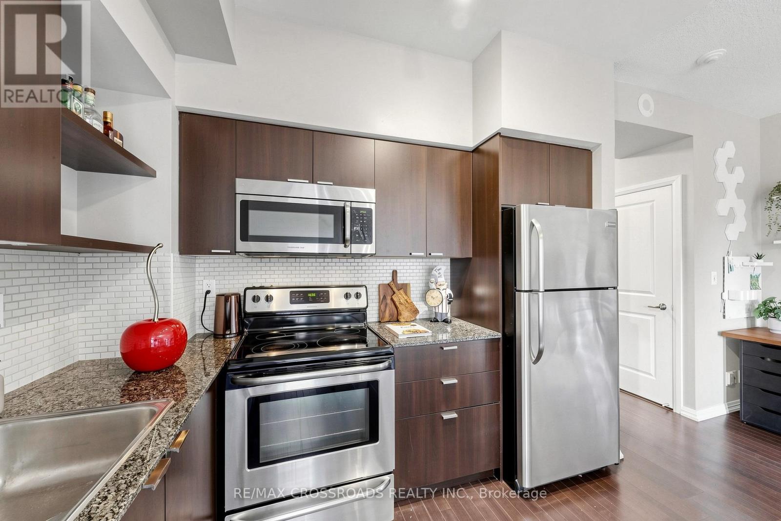 #1201 35 HAYDEN STREET - 10