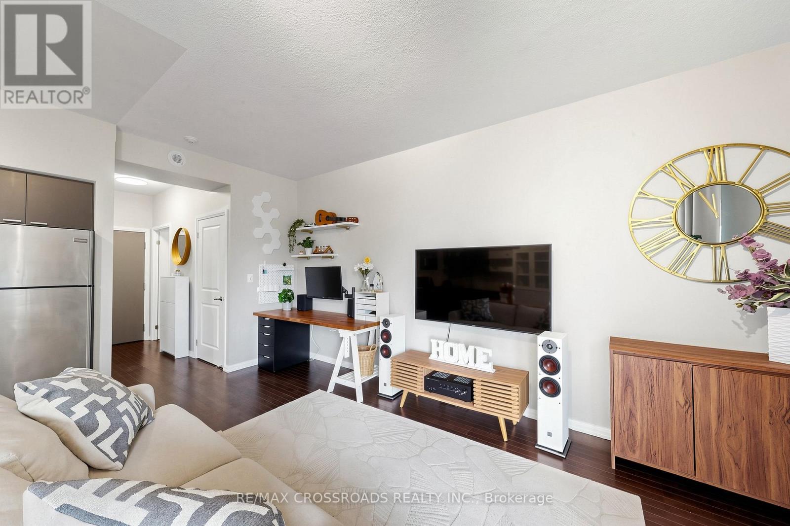 #1201 35 HAYDEN STREET - 5