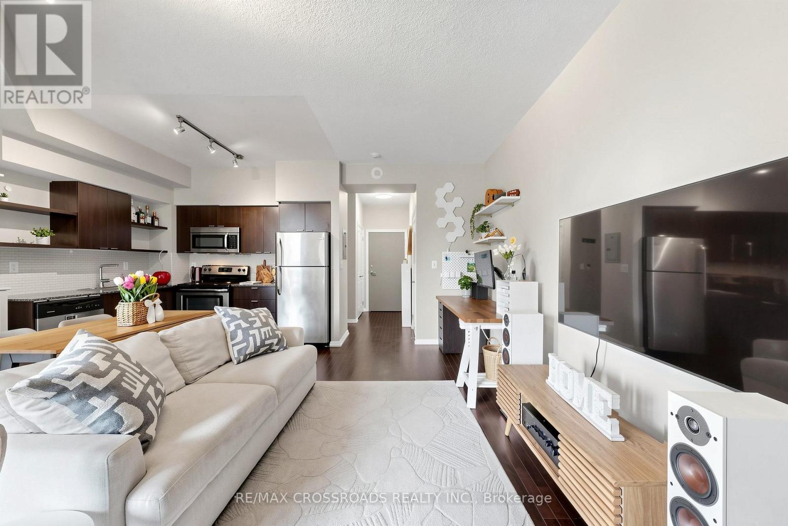 #1201 35 HAYDEN STREET - 7