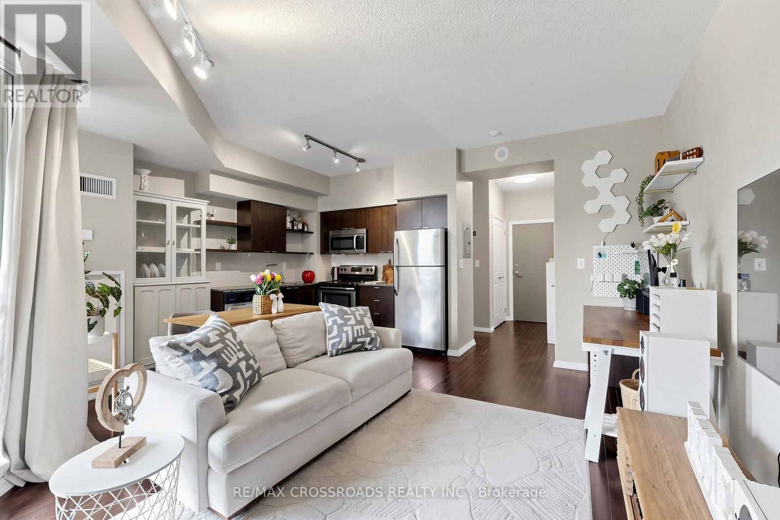 #1201 35 HAYDEN STREET - 8