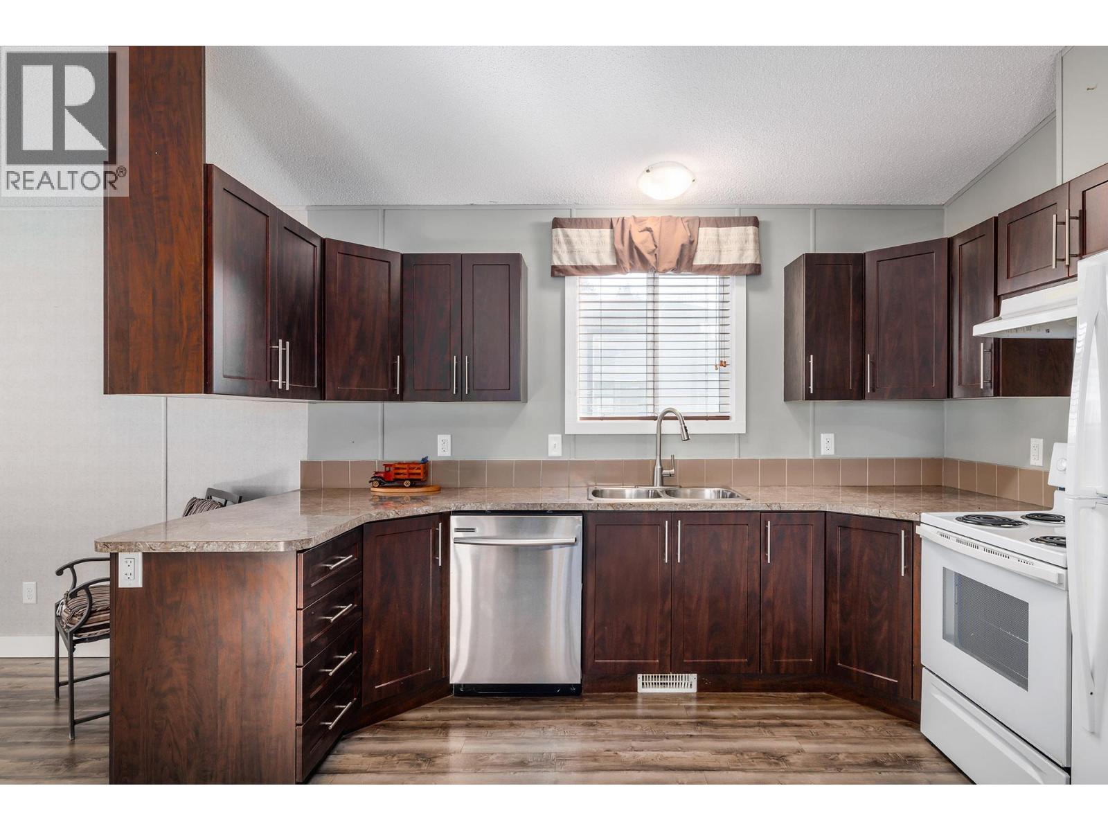 #62 610 Katherine Road - 10
