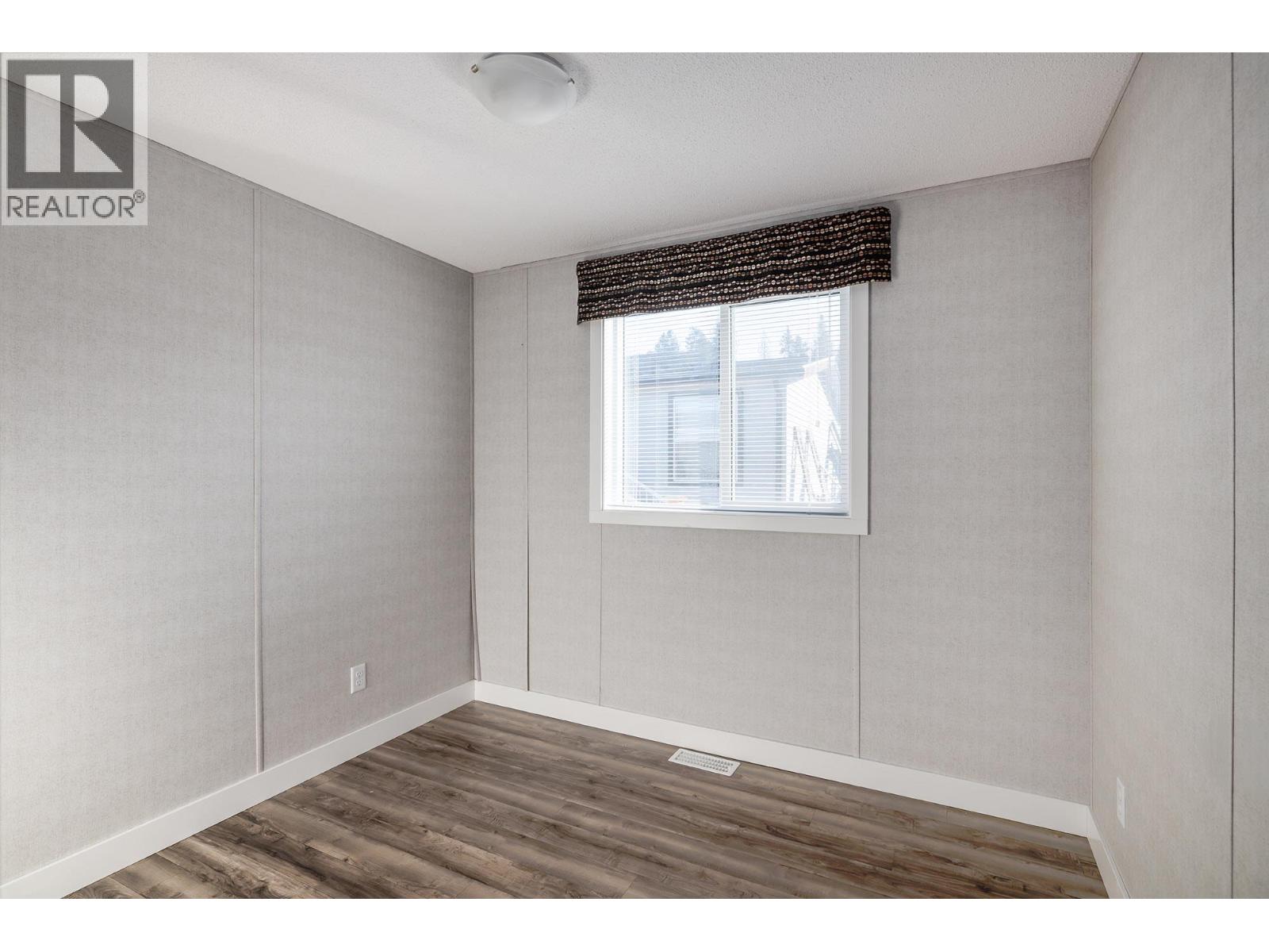 #62 610 Katherine Road - 16