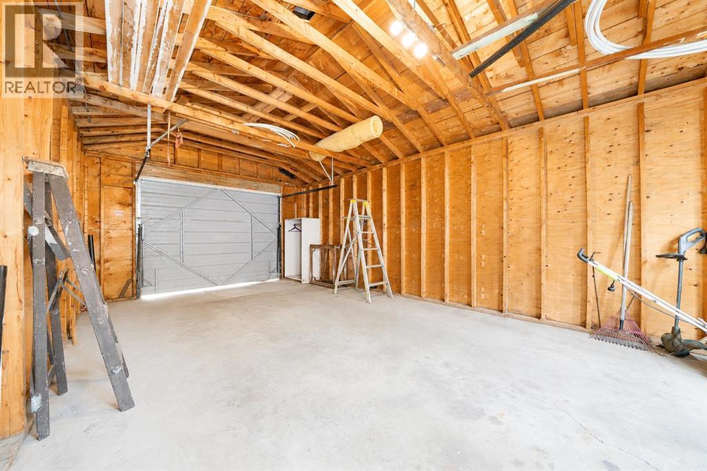 260 2 Street SE - 28