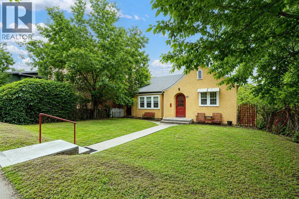 260 2 Street SE - 3