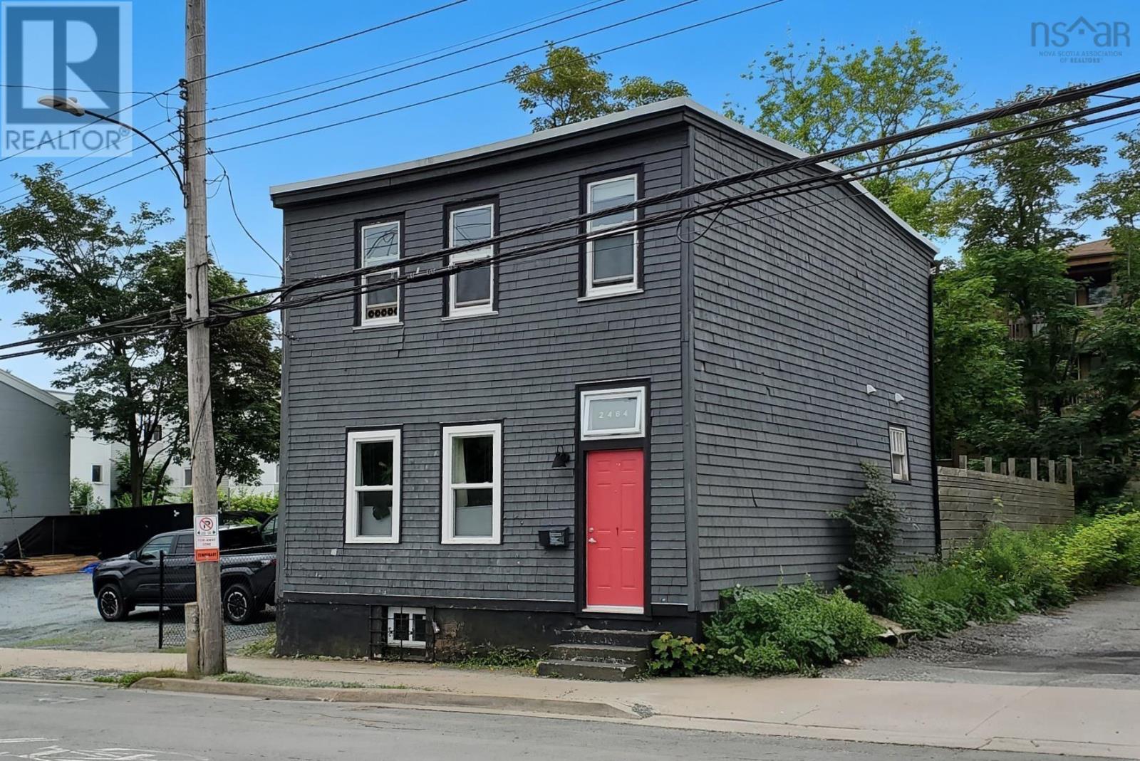 2464 Creighton Street - 1