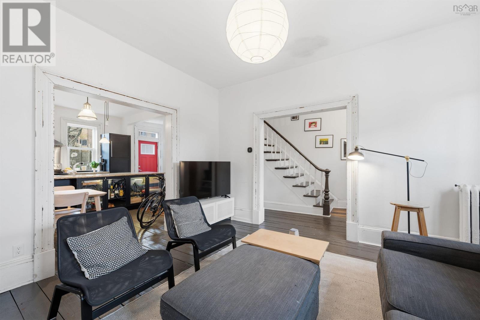 2464 Creighton Street - 7