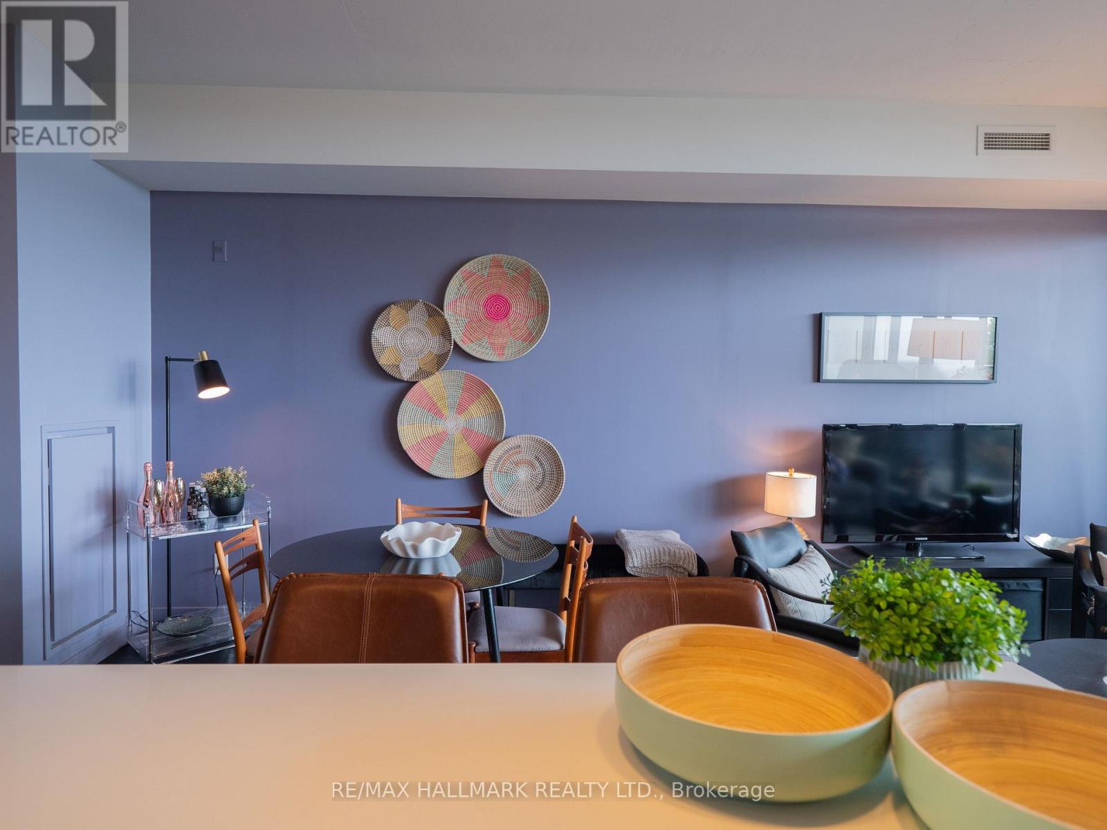 #602 90 BROADVIEW AVENUE - 14