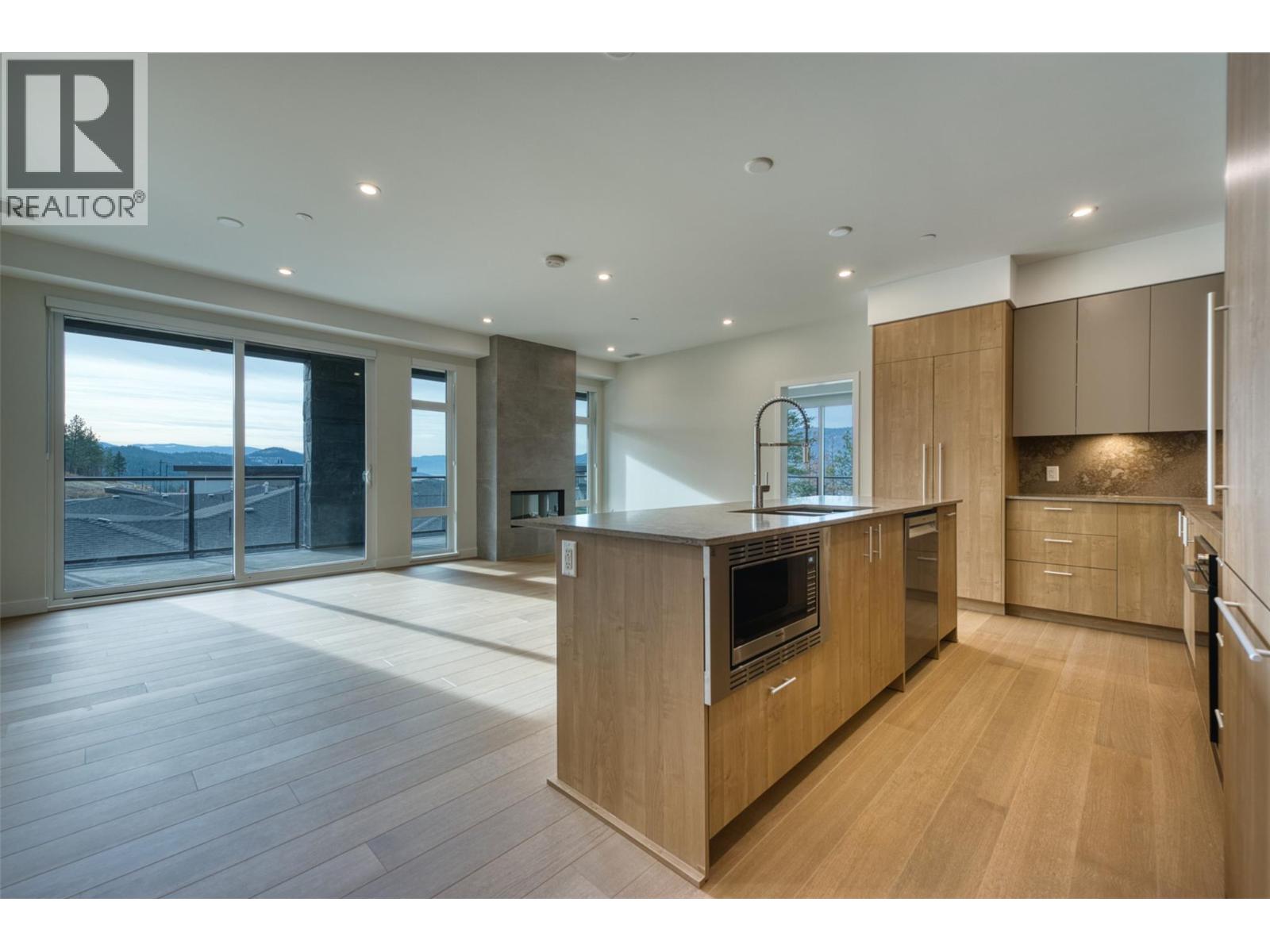 #205 9652 Benchland Drive - 3