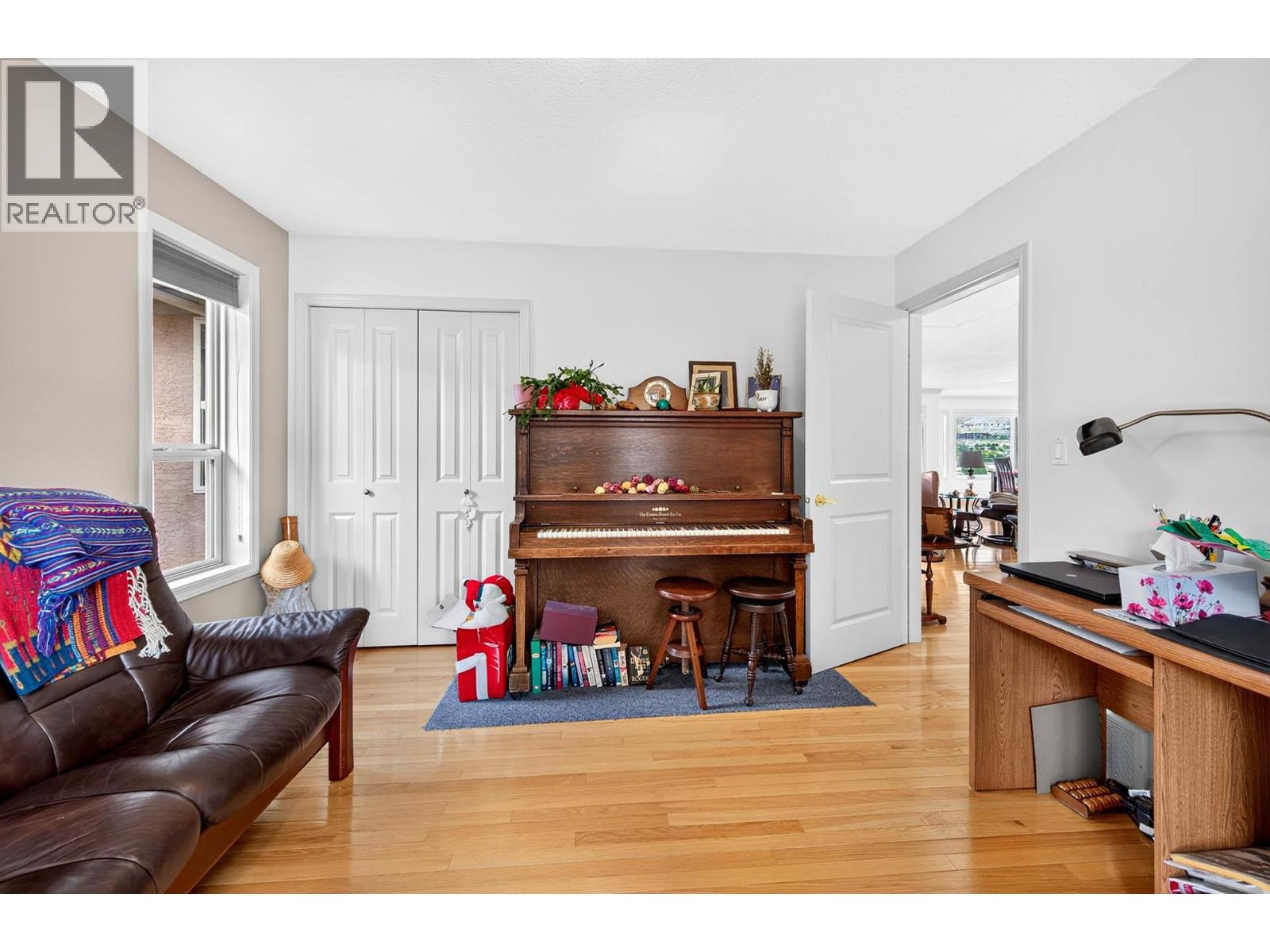 #34 1651 Valleyview Drive - 47