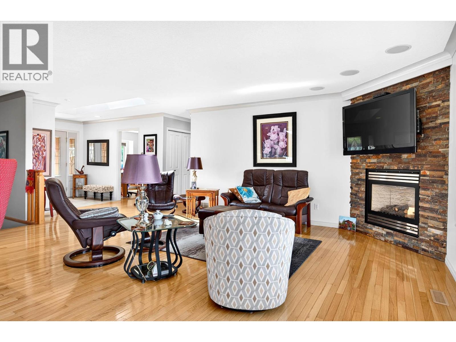 #34 1651 Valleyview Drive - 30