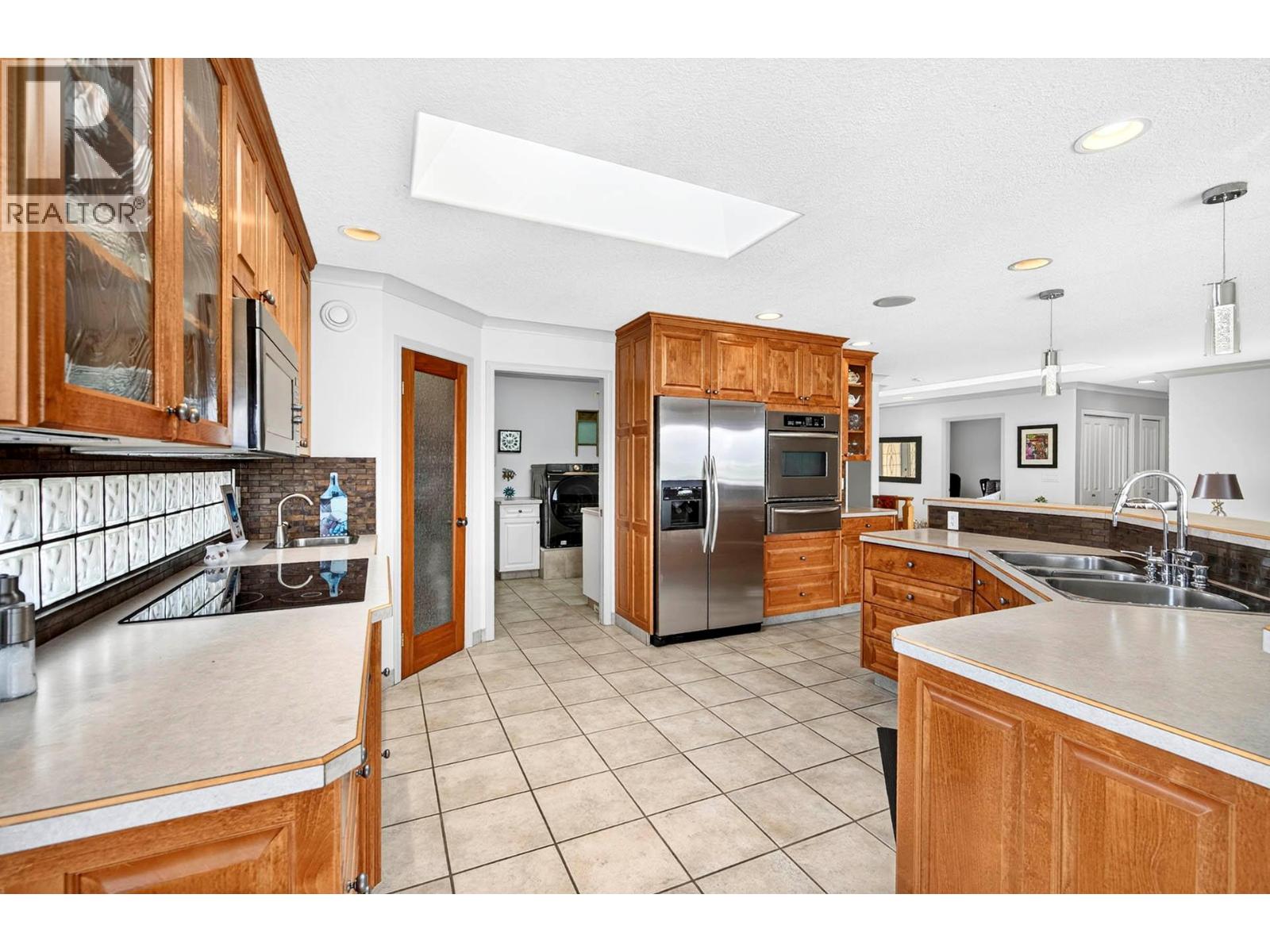 #34 1651 Valleyview Drive - 22